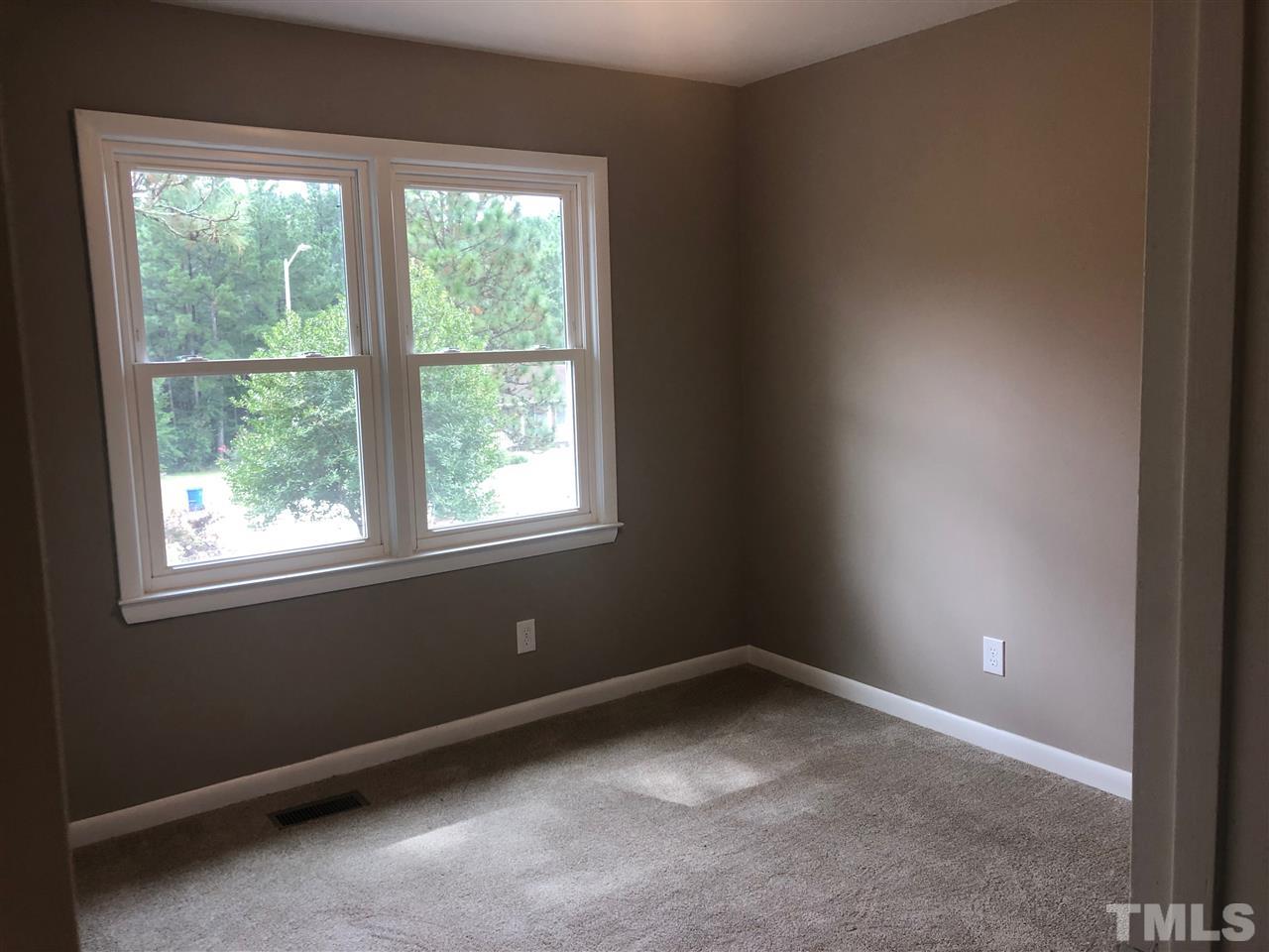 1504 Diamond Road Fayetteville, NC 28311 - Photo 6 of 12 Gallery Image 6