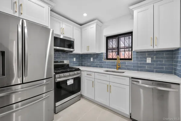 $779,000 | 186-14 121st Avenue | St. Albans