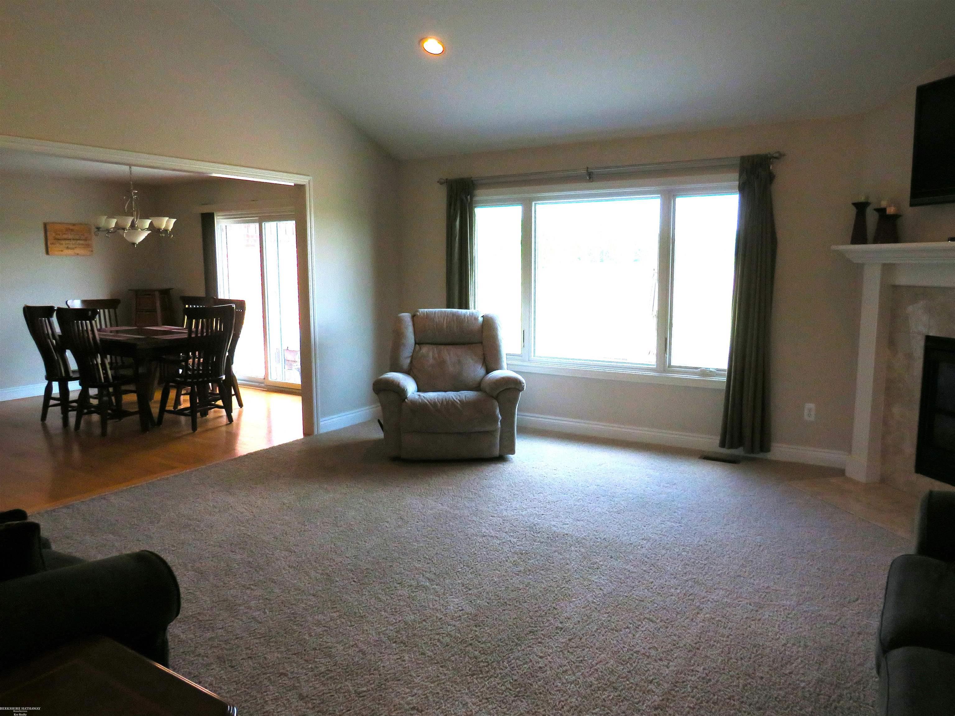 17201 Armada Center Road Armada, MI 48005 - Photo 9 of 33