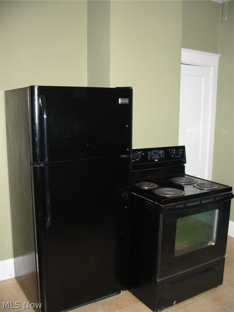 274 South Meridian Road Youngstown, OH 44515 - Photo 12 of 30 Gallery Image 12
