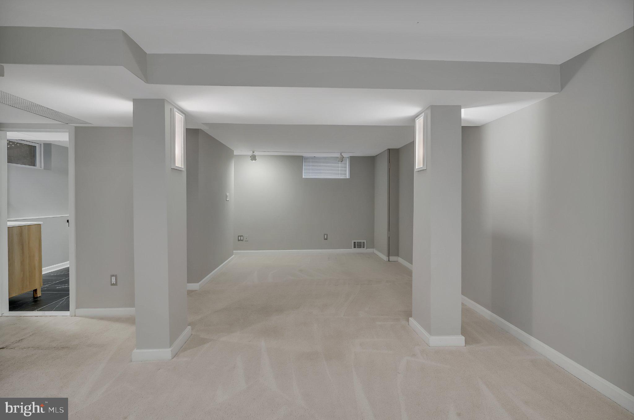 1706 North Glebe Road Arlington, VA 22207 - Photo 27 of 36 Versatile space ready for your vision.