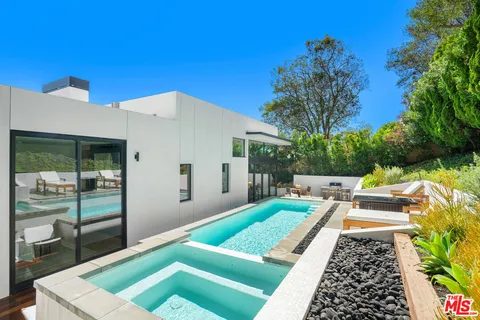 $3,138,000 | 12731 Woodgreen Street, Los Angeles, CA 90066