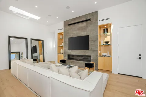 $3,138,000 | 12731 Woodgreen Street, Los Angeles, CA 90066