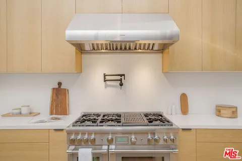 $3,138,000 | 12731 Woodgreen Street, Los Angeles, CA 90066