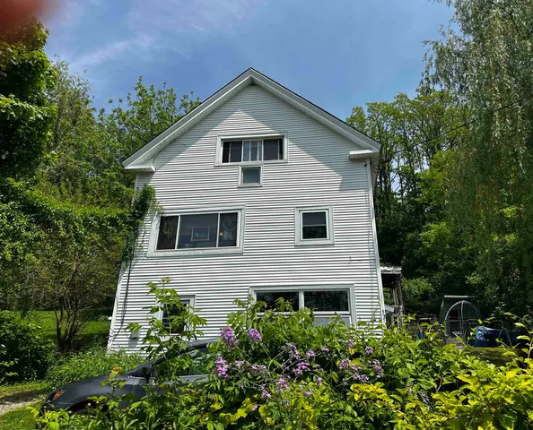 $325,000 | 53 High Street, Middlebury, VT 05753