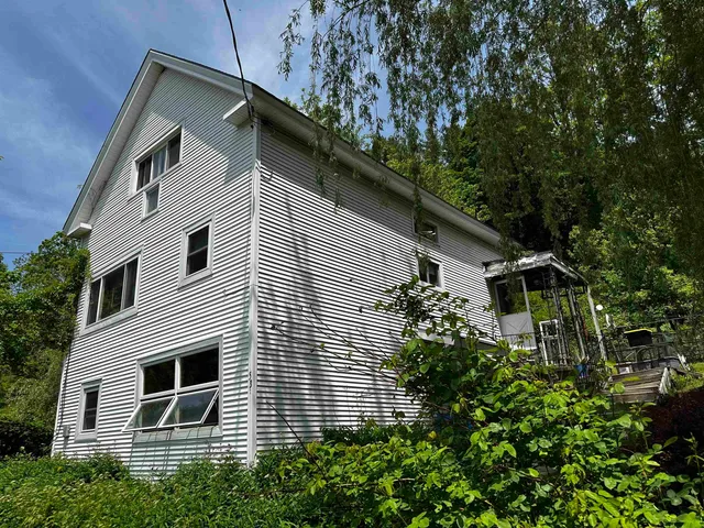 $325,000 | 53 High Street, Middlebury, VT 05753