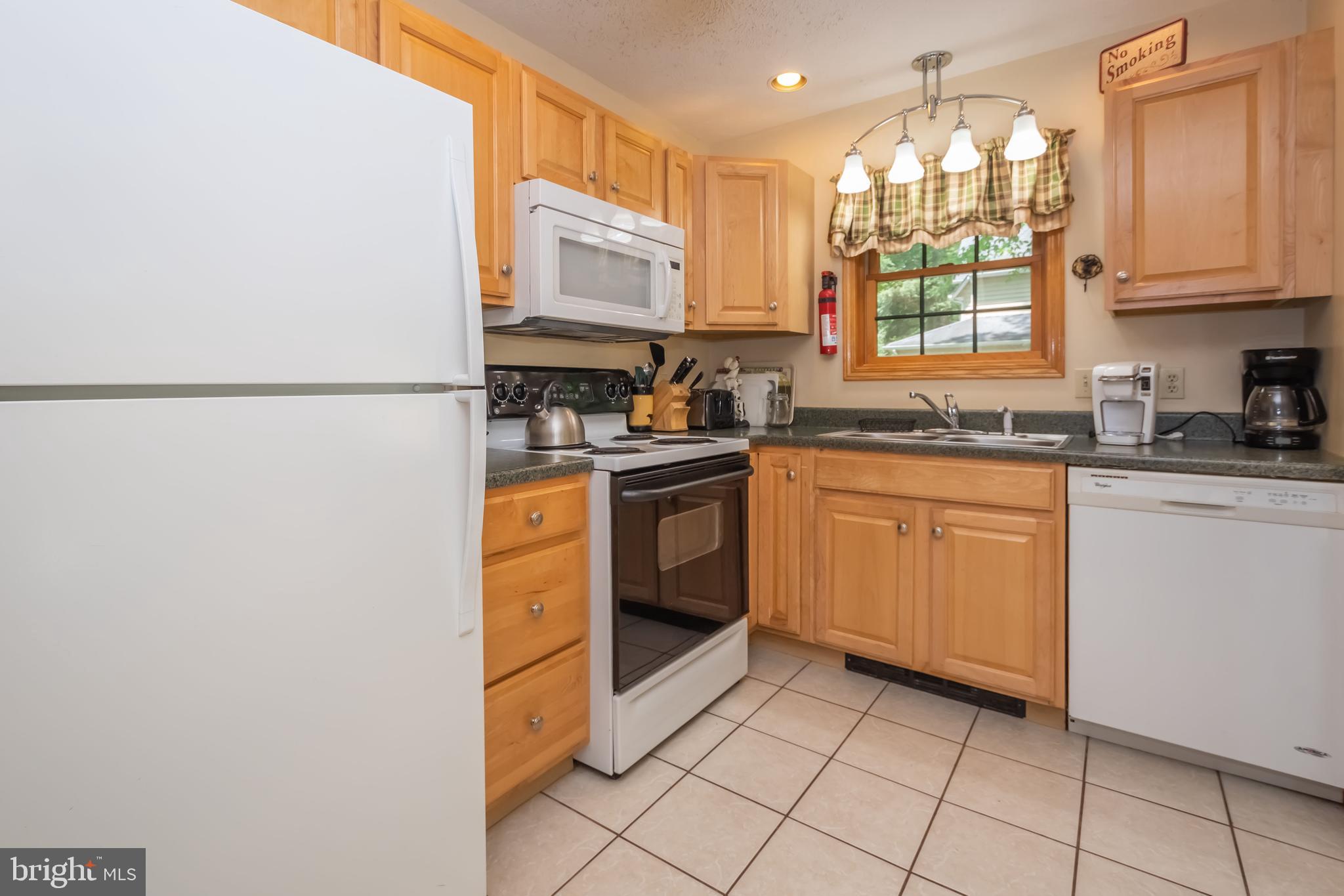 333 Sloan Tract Road Oakland, MD 21550 - Photo 12 of 43