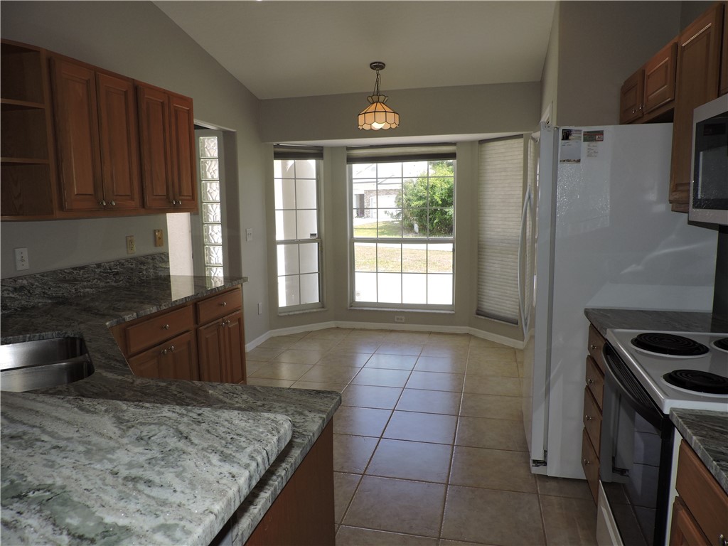 671 Concha Drive Sebastian, FL 32958 - Photo 7 of 33