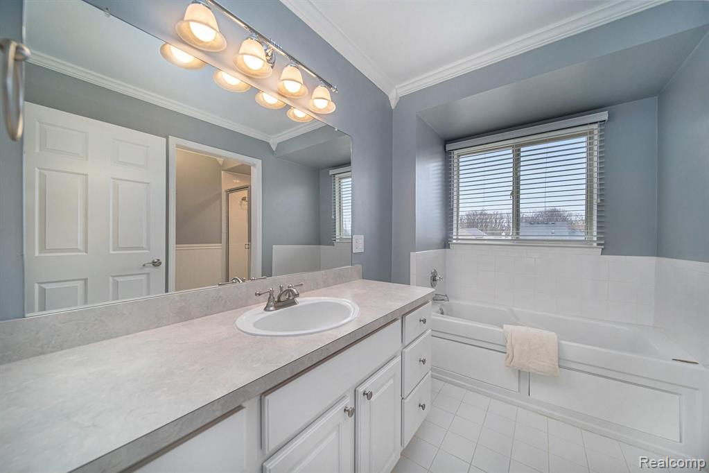 3438 Cascade Circle Rochester Hills, MI 48307 - Photo 18 of 35