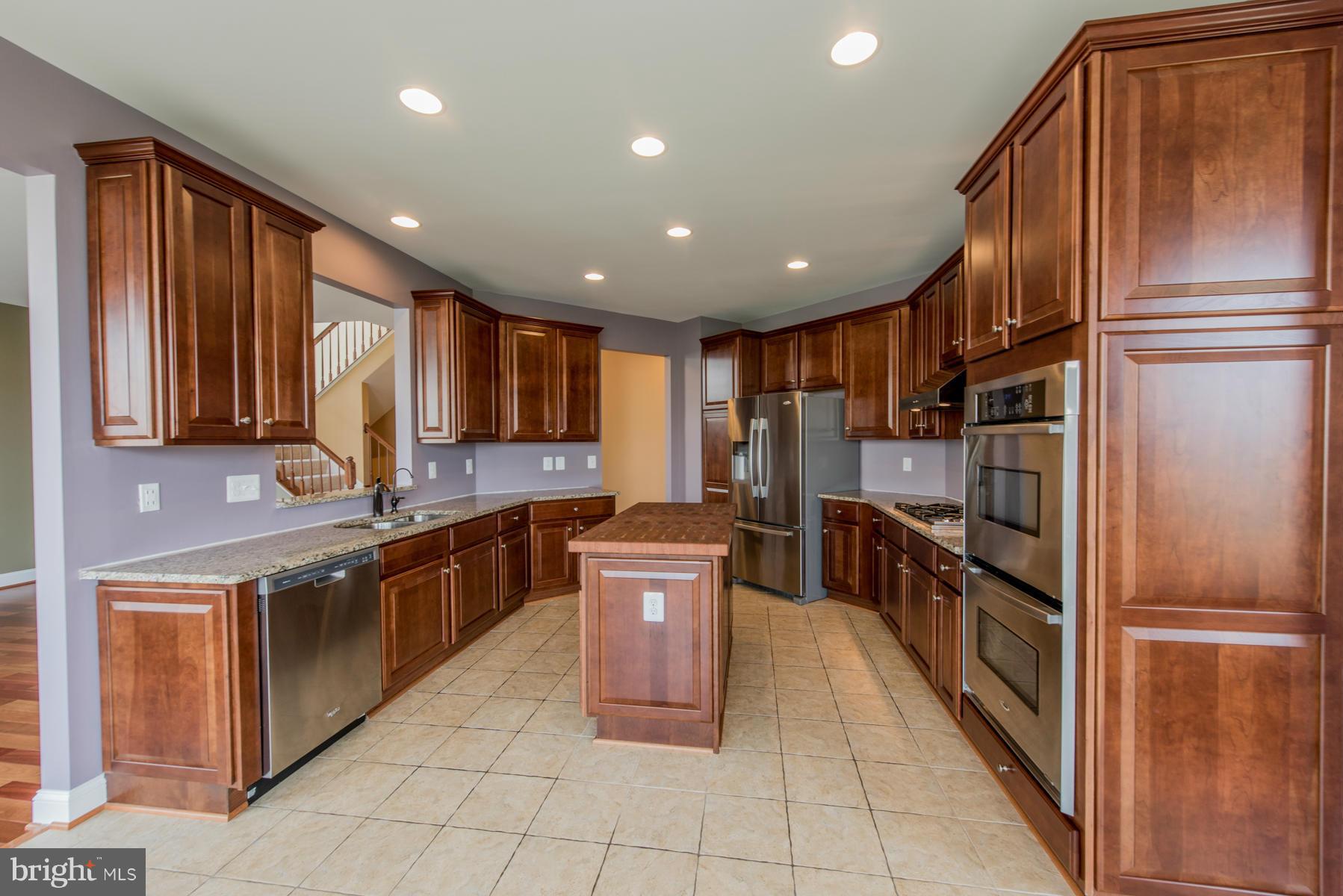 6714 Broadview Road Baltimore, MD 21209 - Photo 4 of 30 Kitchen