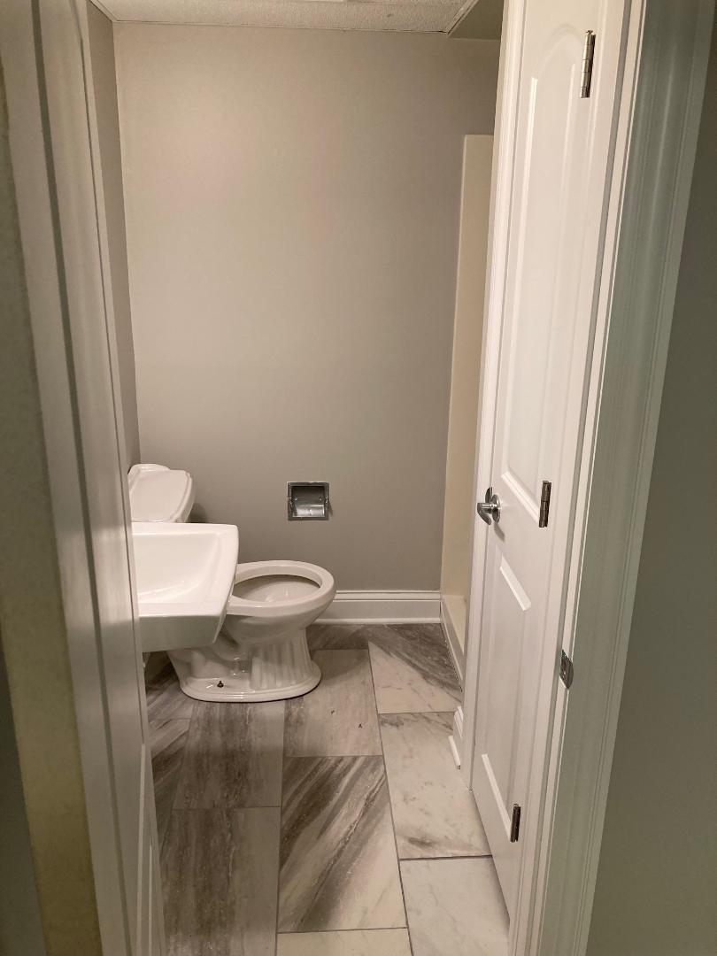 418 Circlegate Road New Lenox, IL 60451 - Photo 17 of 17 a bathroom with a toilet and a shower