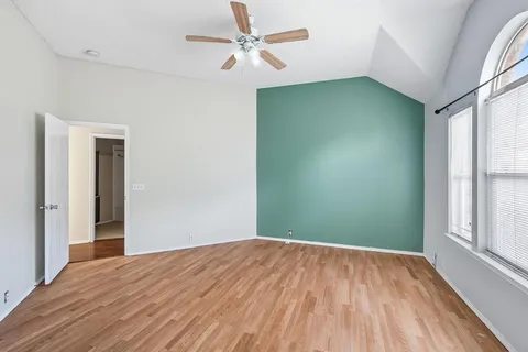 $280,000 | 807 Lake Bridge Drive, Lake Dallas, TX 75065