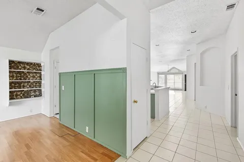 $280,000 | 807 Lake Bridge Drive, Lake Dallas, TX 75065