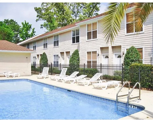 $185,000 | 3510 Southwest 30th Way, Unit 155, Gainesville, FL 32608