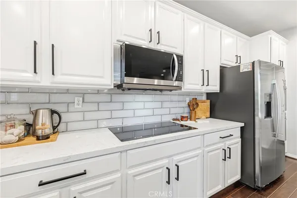 $1,025,000 | 24410 Aranda Lane, Valencia, CA 91354