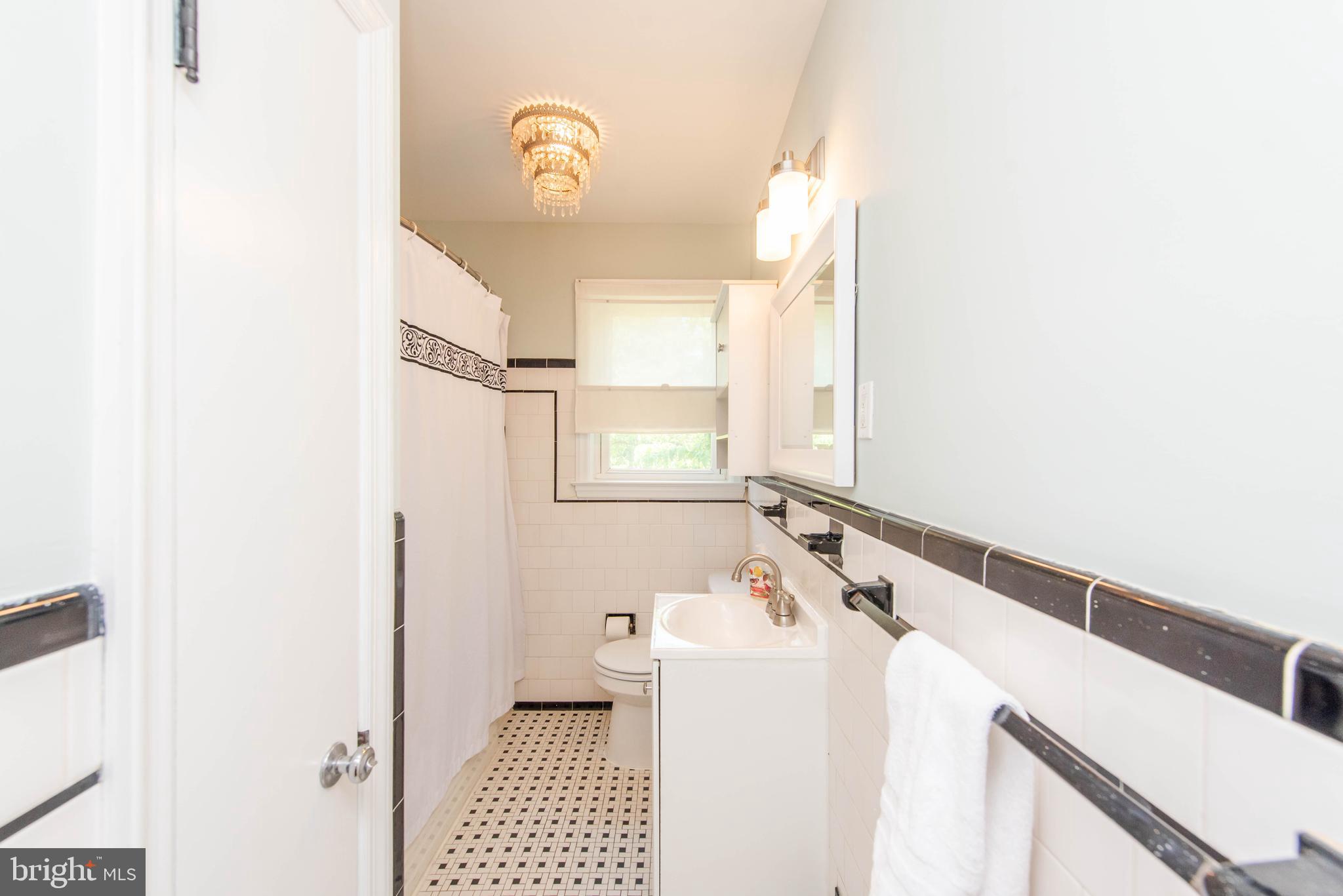 2307 Old Frederick Road Baltimore, MD 21228 - Photo 29 of 49 Full bathroom
