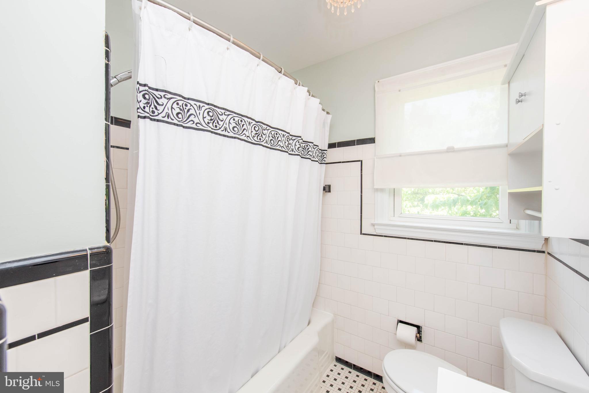 2307 Old Frederick Road Baltimore, MD 21228 - Photo 31 of 49 Full bathroom