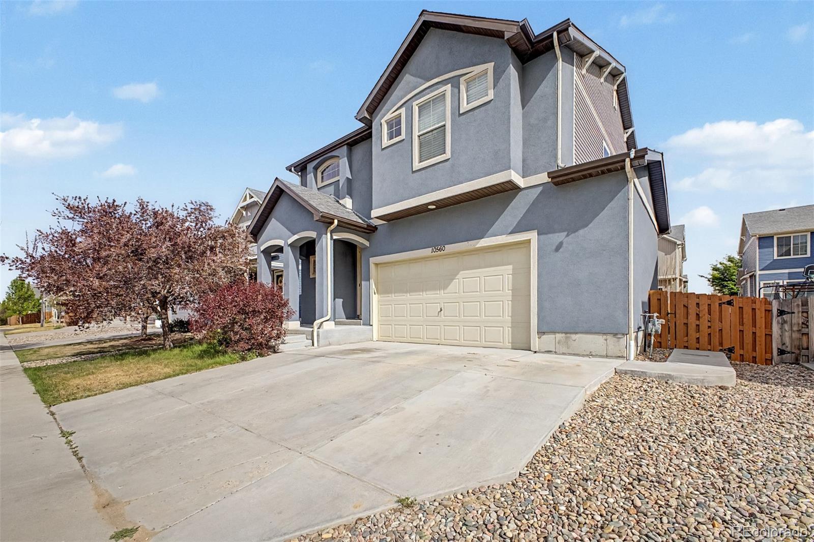 10560 Racine Circle Commerce City, CO 80022 - Photo 4 of 24