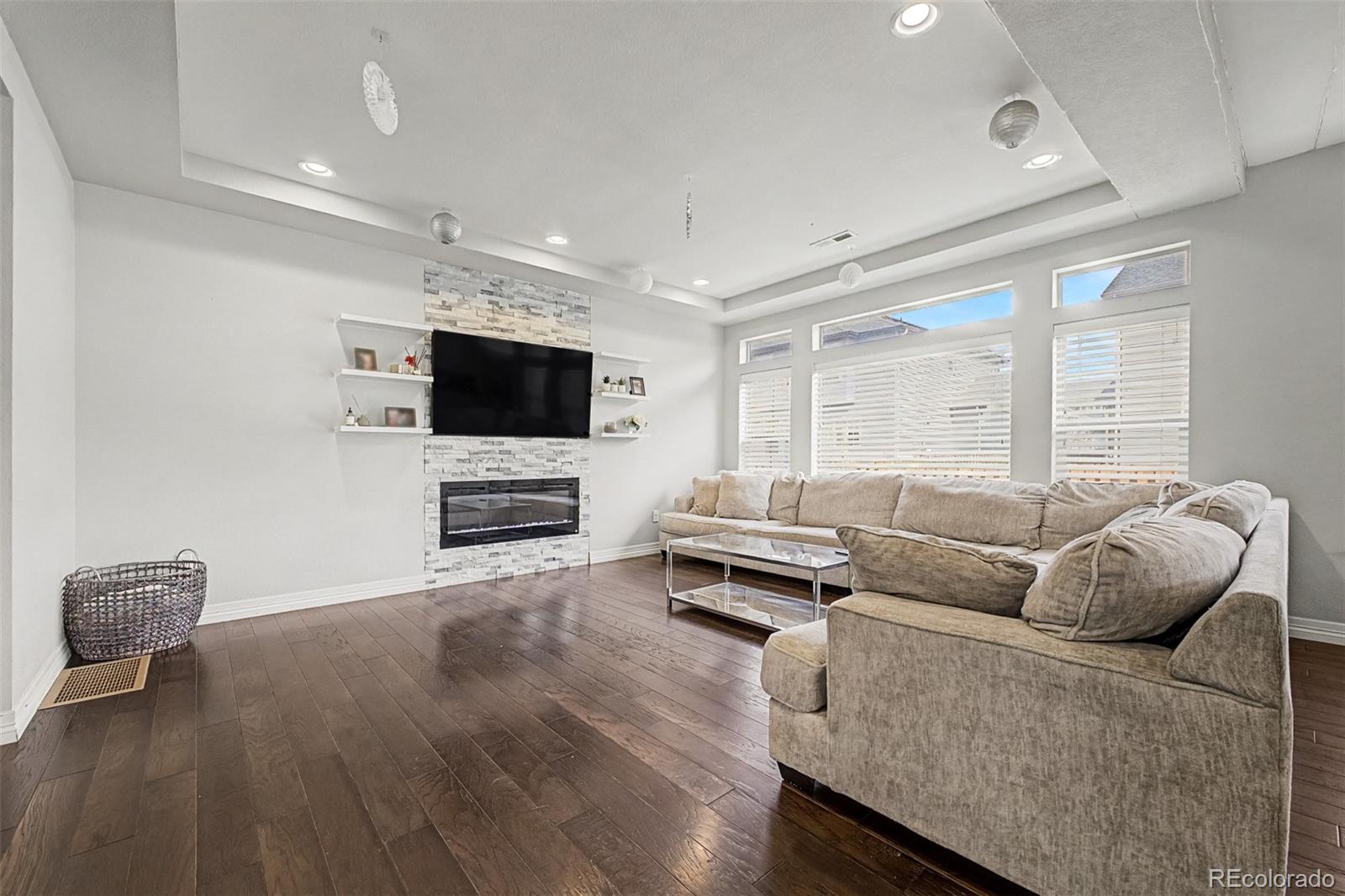 10560 Racine Circle Commerce City, CO 80022 - Photo 7 of 24