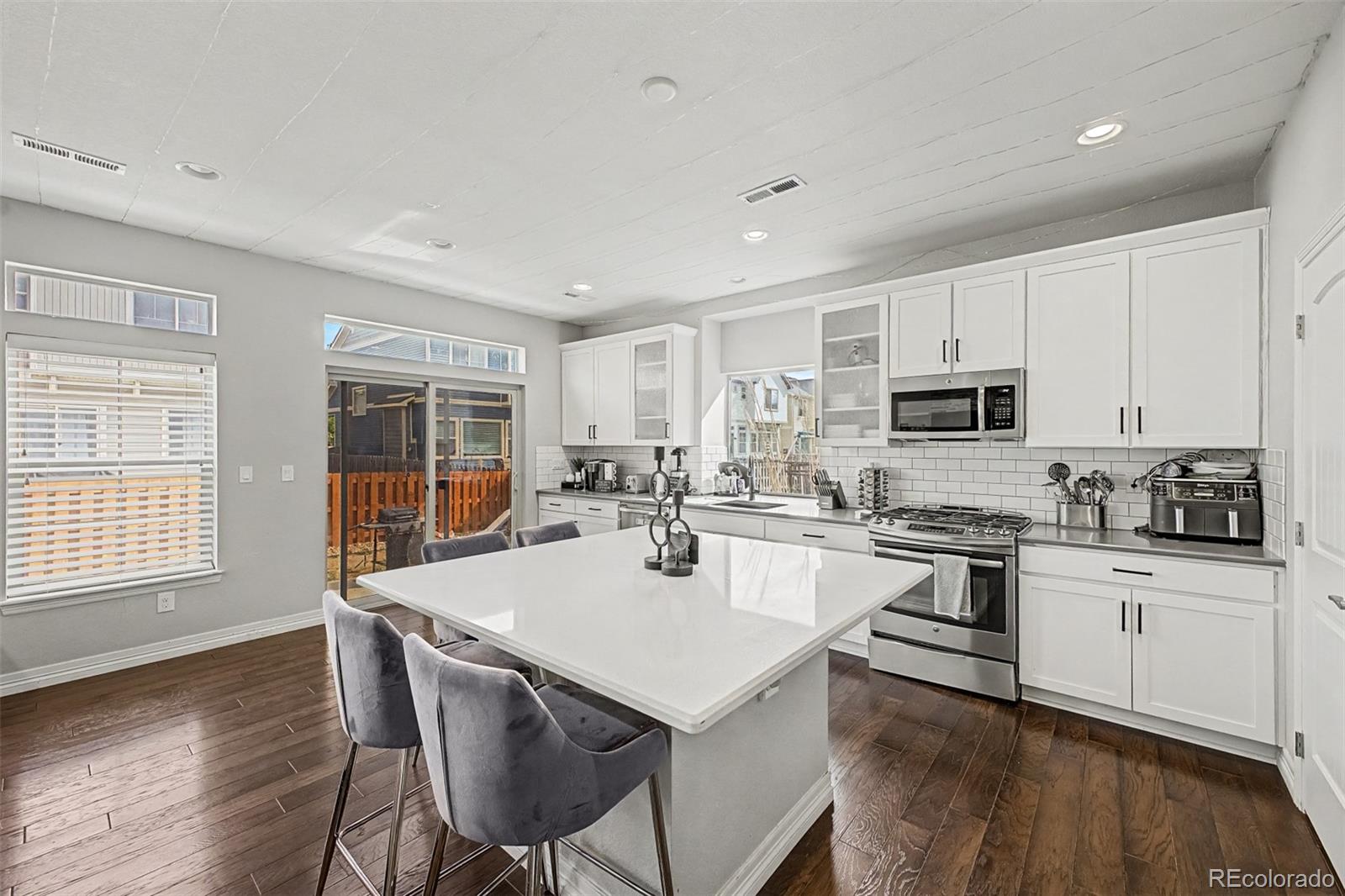 10560 Racine Circle Commerce City, CO 80022 - Photo 10 of 24