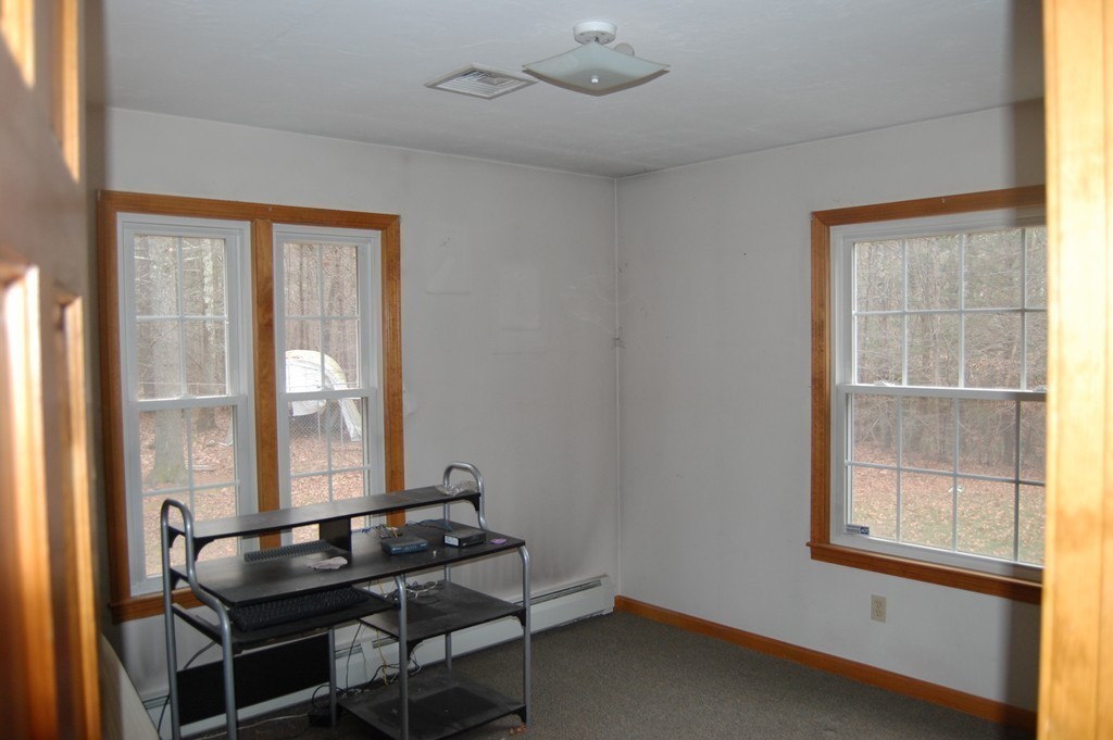58 Leno Road Holland, MA 01521 - Photo 9 of 23