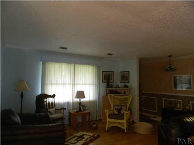 7793 Templeton Road Pensacola, FL 32506 - Photo 3 of 16 Gallery Image 3