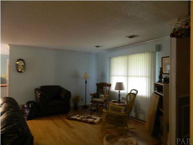 7793 Templeton Road Pensacola, FL 32506 - Photo 4 of 16 Gallery Image 4