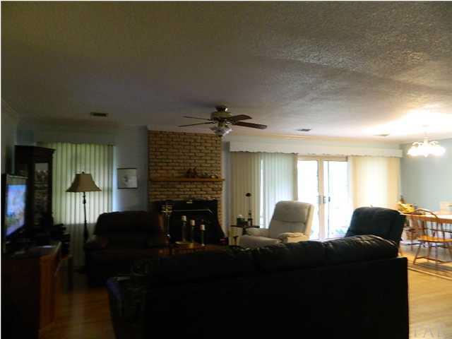 7793 Templeton Road Pensacola, FL 32506 - Photo 5 of 16 Gallery Image 5