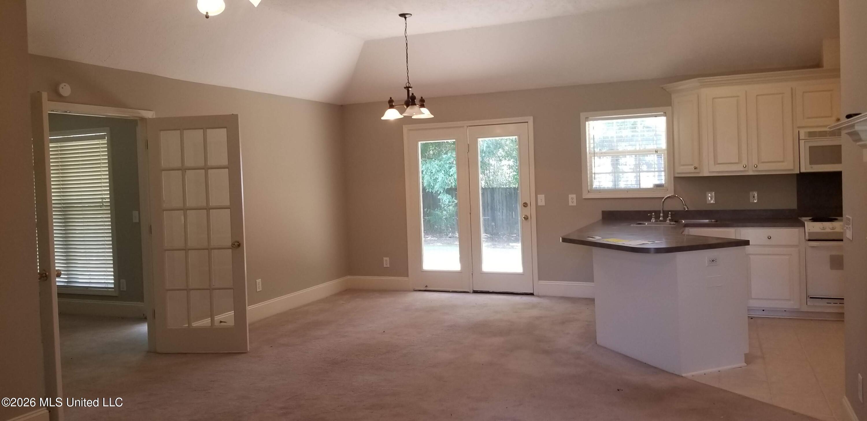 124 Hunters Row Madison, MS 39110 - Photo 15 of 41 20190607_123743