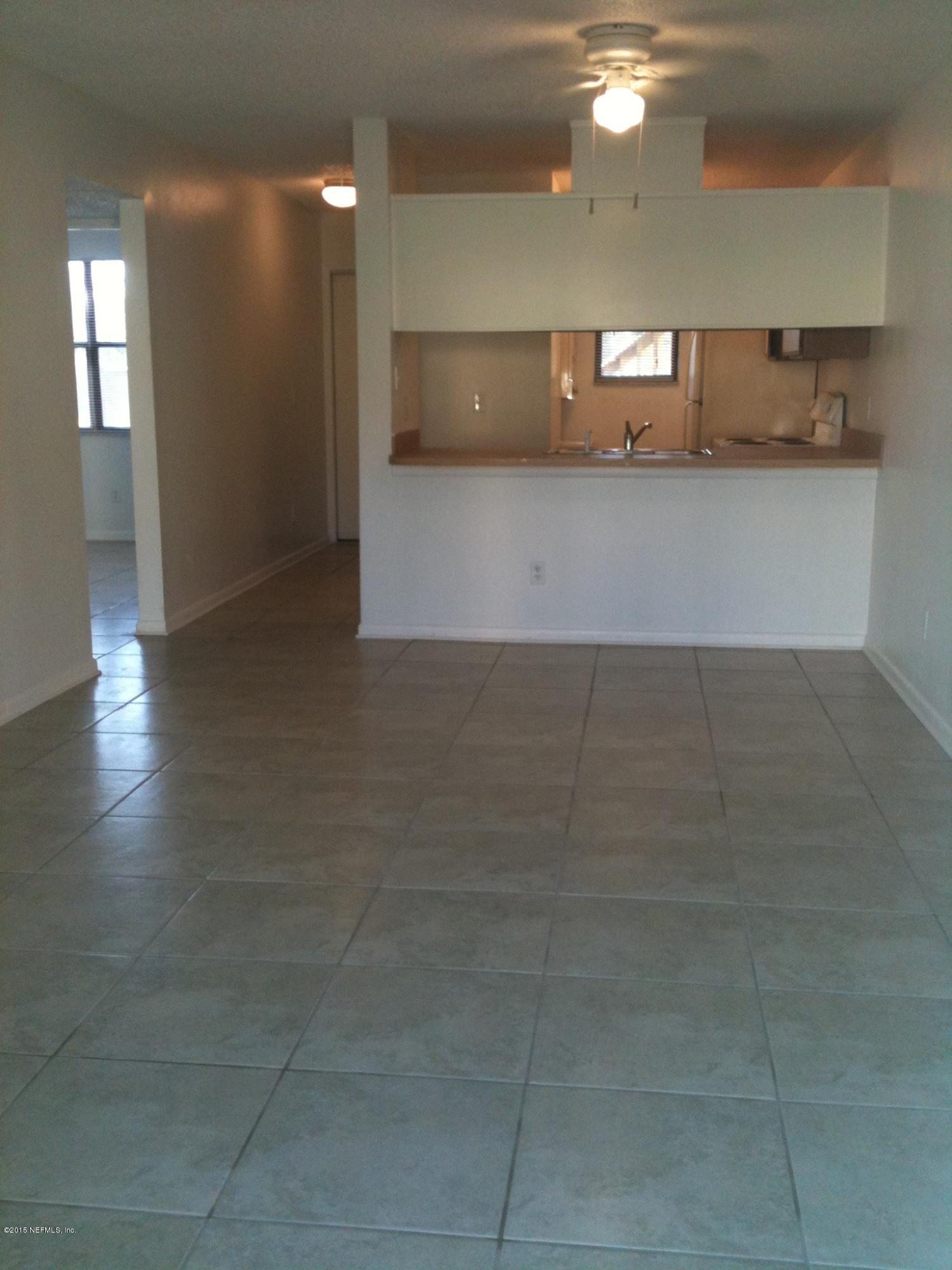 650 West Pope Road, Unit 258 St. Augustine, FL 32080 - Photo 5 of 13 View in to kitchen from LR