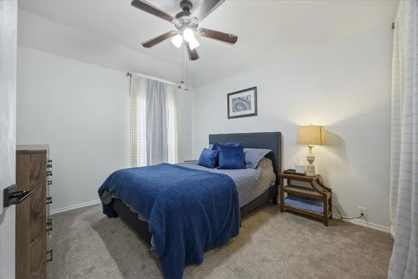 $419,999 | 322 Sweet Leaf Lane, Lake Dallas, TX 75065