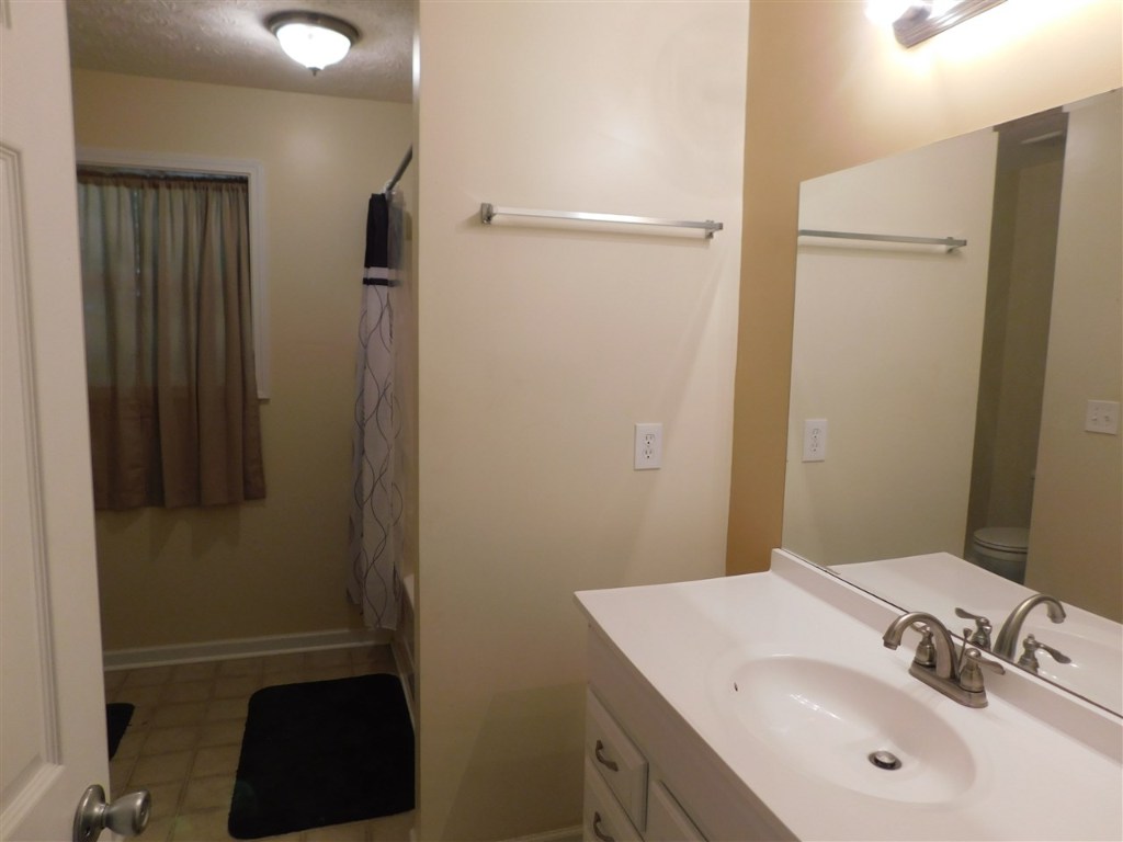 79 Rue Chalet Lavonia, GA 30553 - Photo 10 of 17