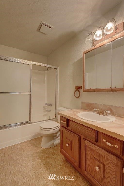 17024 17th Avenue Southeast Bothell, WA 98012 - Photo 12 of 23