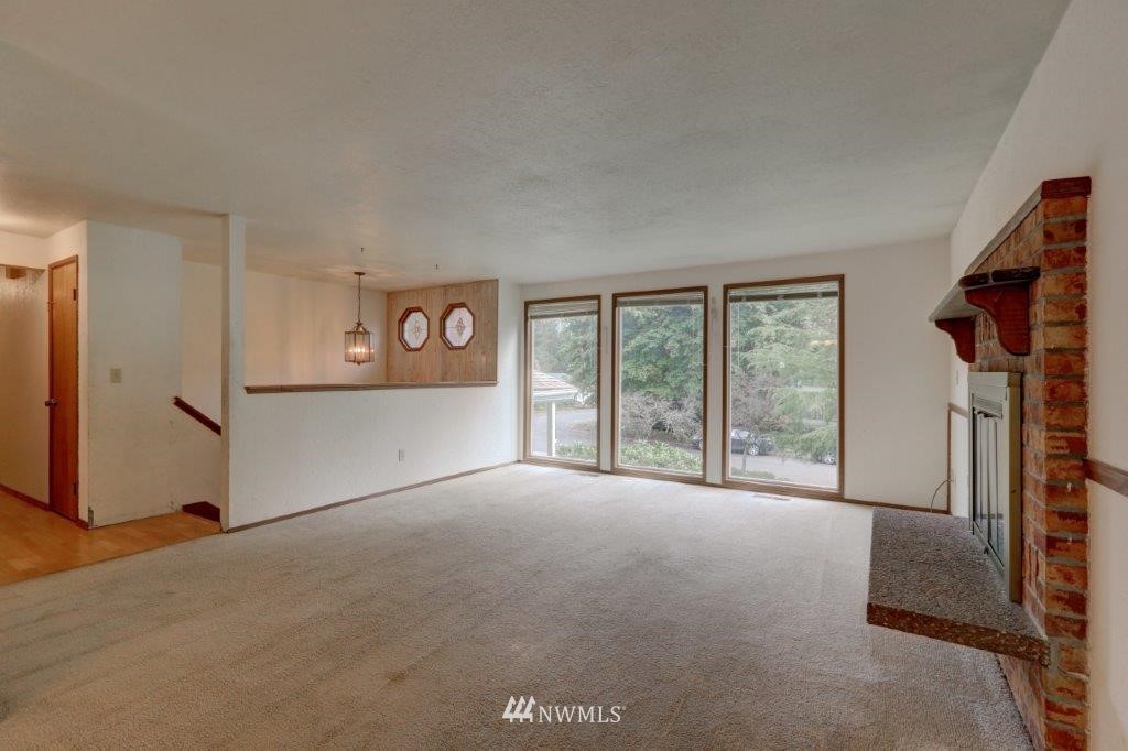 17024 17th Avenue Southeast Bothell, WA 98012 - Photo 6 of 23