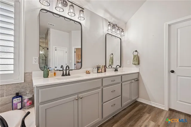 $585,000 | 149 Metheglin Drive, Temple, TX 76502