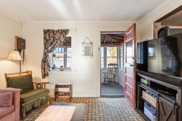 $205,000 | 1105 South Belfast Avenue, Augusta, ME 04330