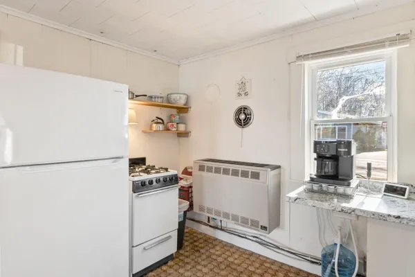 $205,000 | 1105 South Belfast Avenue, Augusta, ME 04330