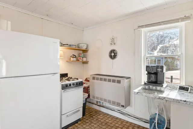 $205,000 | 1105 South Belfast Avenue, Augusta, ME 04330