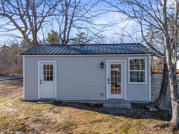 $205,000 | 1105 South Belfast Avenue, Augusta, ME 04330