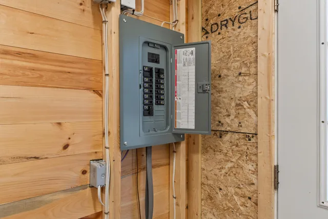 $205,000 | 1105 South Belfast Avenue, Augusta, ME 04330