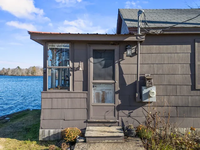 $205,000 | 1105 South Belfast Avenue, Augusta, ME 04330