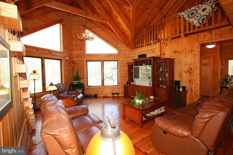 14762 Day Road Goldsboro, MD 21636 - Photo 22 of 29 Family Room 1