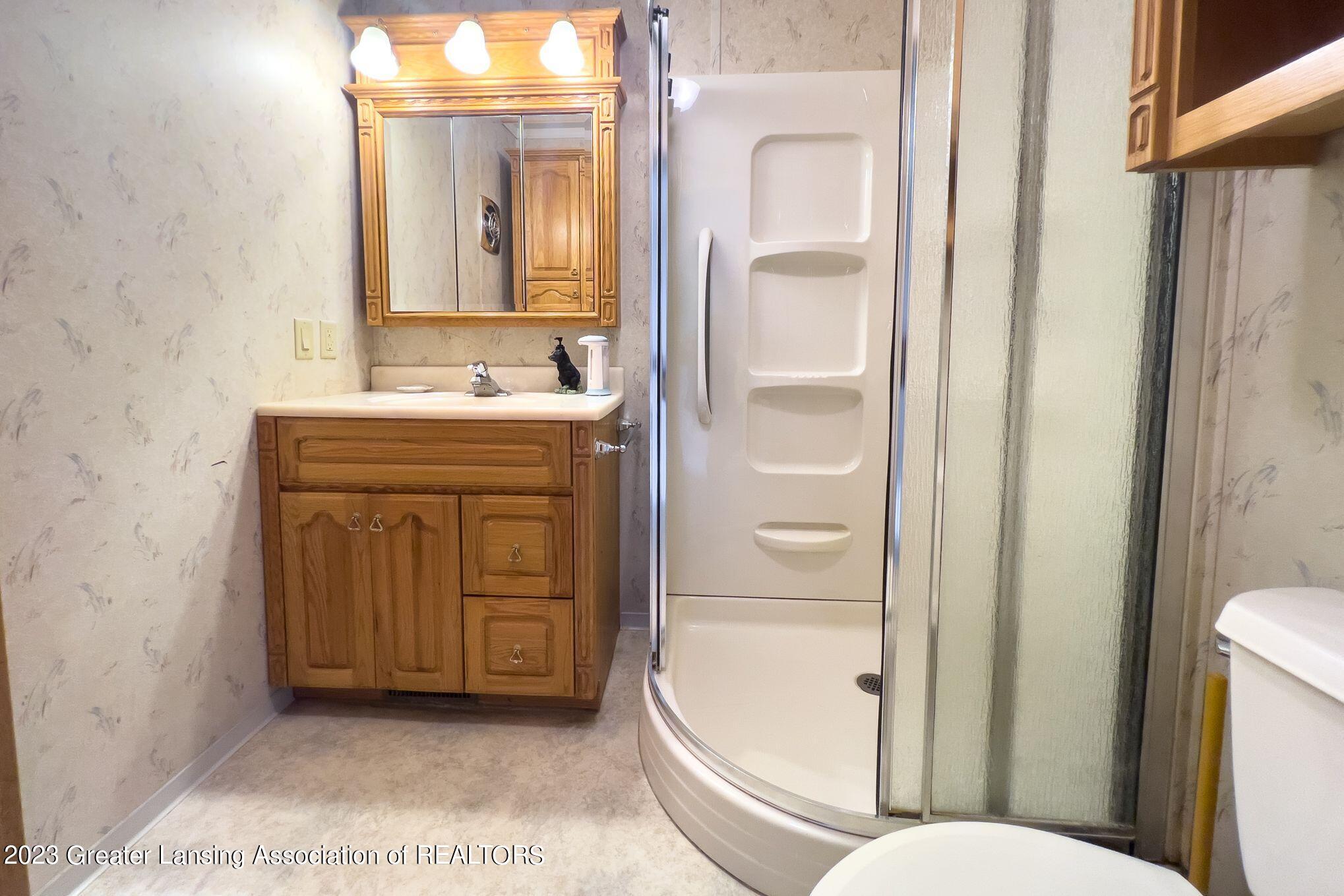 1605 Curtis Road Dansville, MI 48819 - Photo 11 of 27 Bathroom