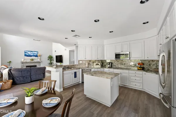 $1,495,000 | 939 Calabria Court, Camarillo, CA 93010