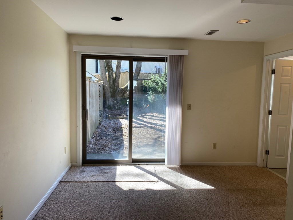 5 Meadowbrook Road, Unit 5 Chestnut Hill, MA 02467 - Photo 16 of 20