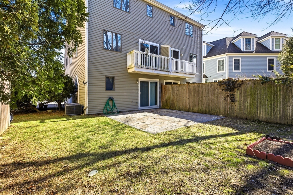 5 Meadowbrook Road, Unit 5 Chestnut Hill, MA 02467 - Photo 19 of 20