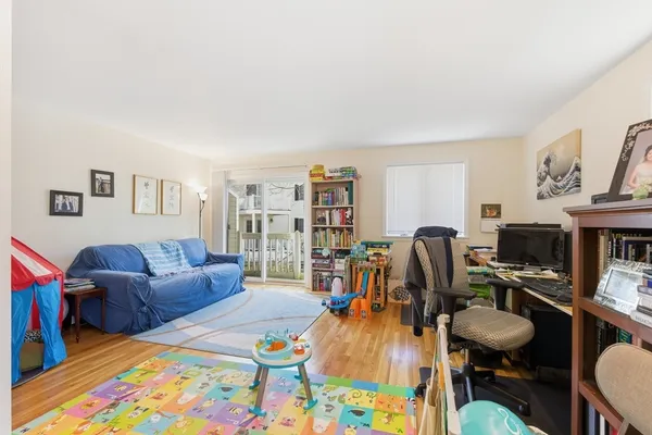 $4,500 | 5 Meadowbrook Road, Unit 5, Brookline, MA 02467