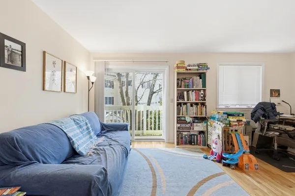 $4,500 | 5 Meadowbrook Road, Unit 5, Brookline, MA 02467