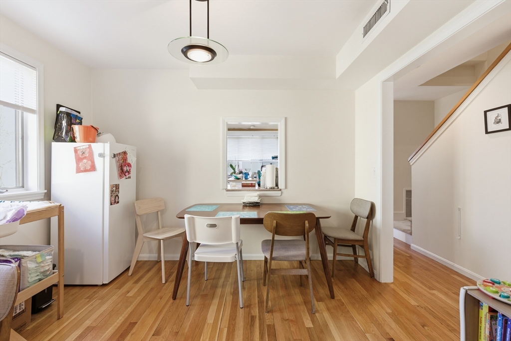 5 Meadowbrook Road, Unit 5 Chestnut Hill, MA 02467 - Photo 6 of 20