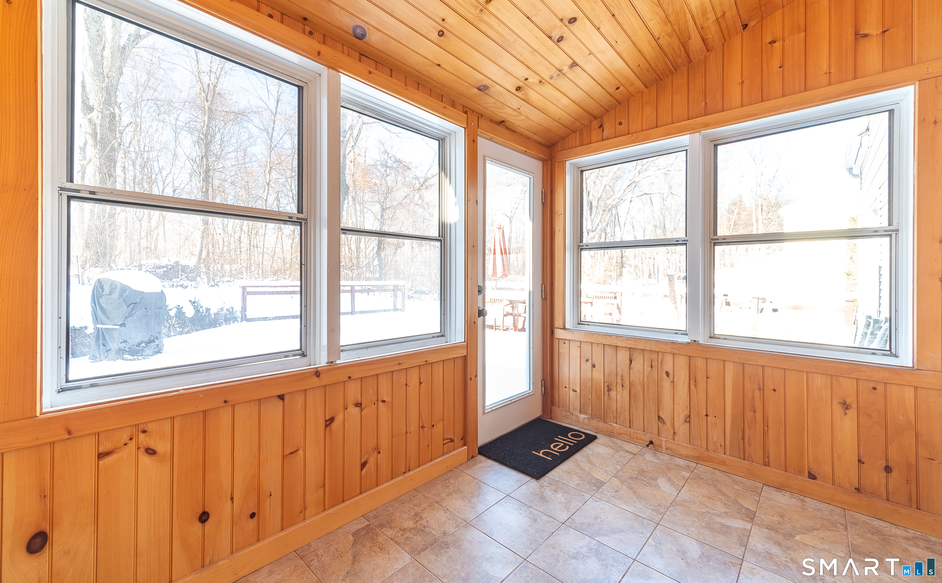 45 Craig Avenue Southington, CT 06489 - Photo 9 of 40 a view of an entryway with a window